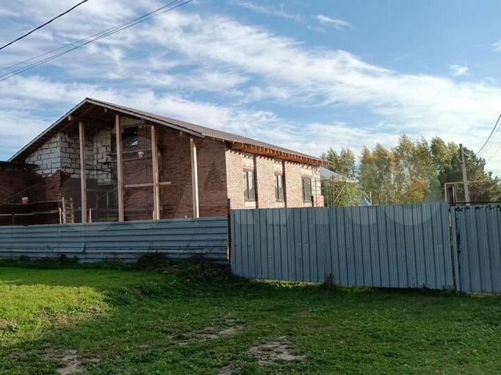 Коттедж 337 м² на участке 11 сот.