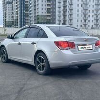 Chevrolet Cruze 1.6 MT, 2010, 170 000 км, с пробегом, цена 660 000 руб.