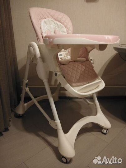 Детский стульчик для кормления Nuovita Elegante