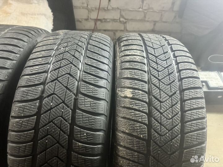 Pirelli Winter Sottozero 3 245/40 R19 и 275/35 R19