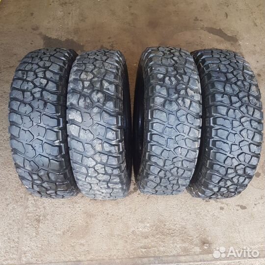 Bfgoodrich Mud-Terrain T/A KM2 235/70 R16