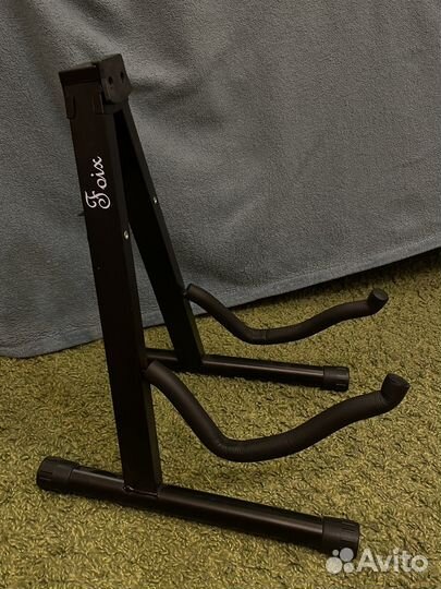 Продам электрогитару с процессором