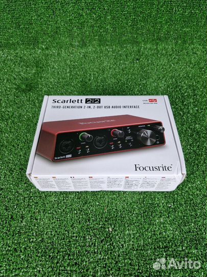 Звуковая карта Focusrite Scarlett 2i2 (3rd Gen)