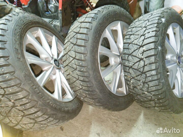 Goodyear Ultragrip 600 205/55 R16 98