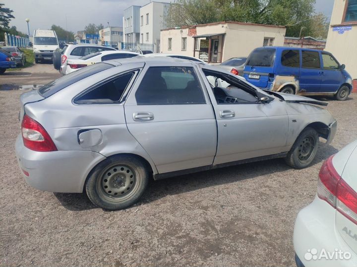 LADA priora хэтчбек 2010 год(разбор)