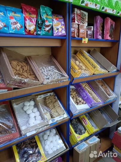 Кондитерский стеллаж под экраны