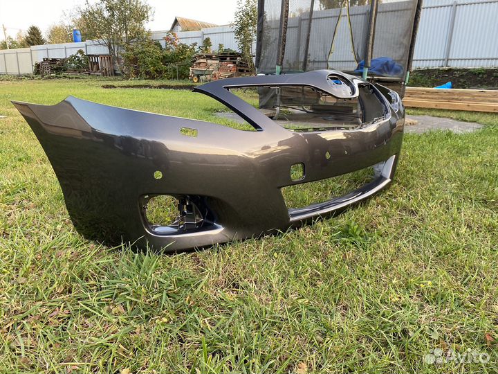 Передний бампер на toyota camry 40