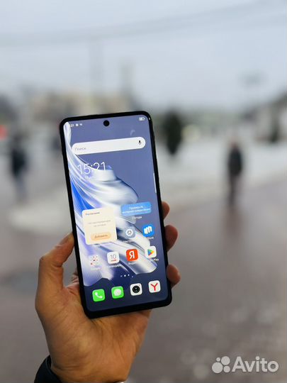 TECNO Spark 20 Pro, 12/256 ГБ