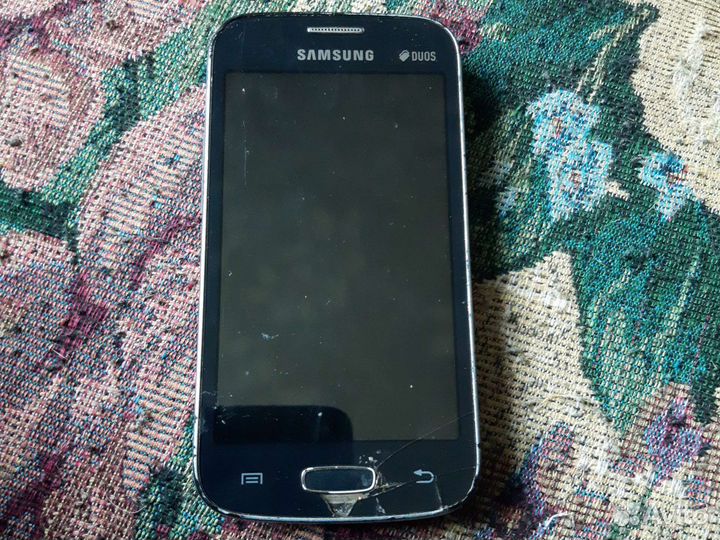 Телефон Samsung duos бу