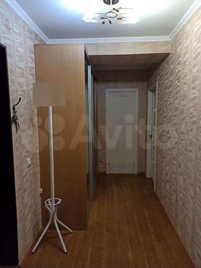 2-к. квартира, 61 м², 3/6 эт.