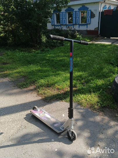 Трюковой самокат