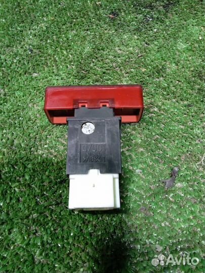 Кнопка аварийной сигнализации Mitsubishi Lancer