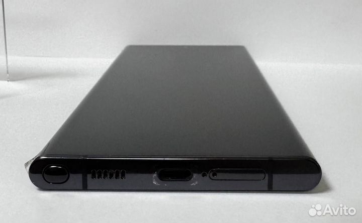 Samsung Galaxy S22 Ultra, 12/256 ГБ
