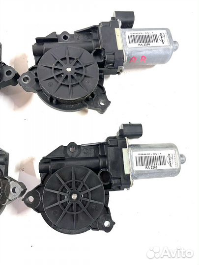 Моторчик стеклоподъемника Alfa Romeo 159