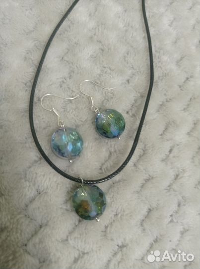 Комплект серьги и кулон