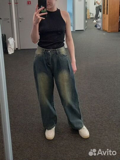 Джинсы широкие