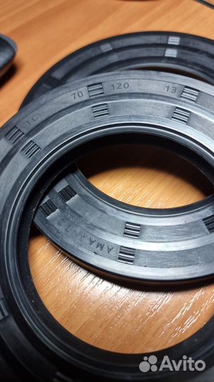 Сальник 70*120*13 (TC) Amaando