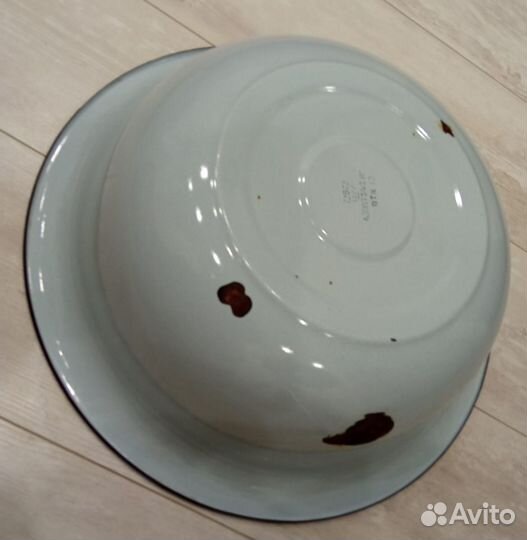 Тазы эмалированные