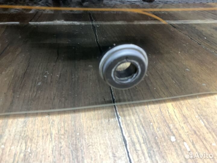 Kia Sportage Стекло заднее