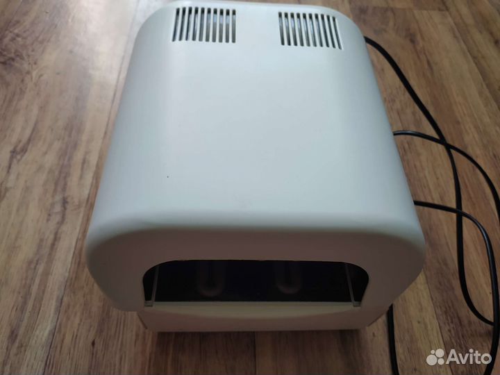 Уф лампа для ногтей