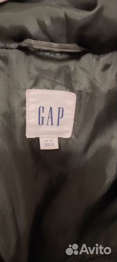 Пуховик женский Gap