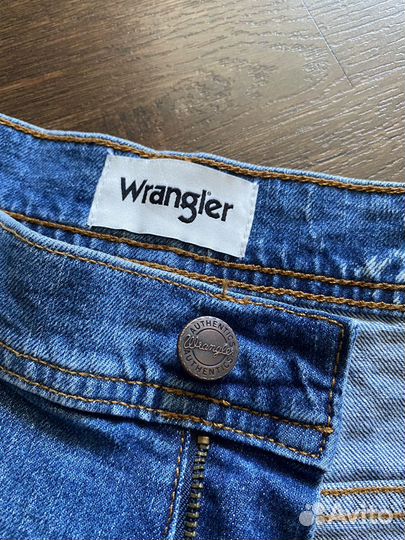 Джинсовые шорты Wrangler