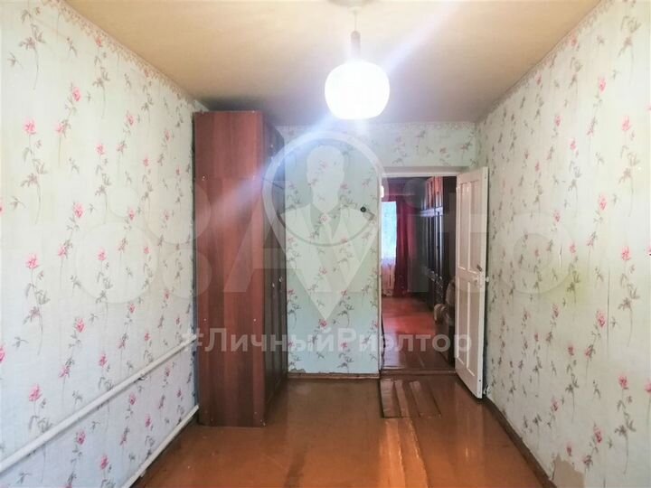 2-к. квартира, 43 м², 1/2 эт.