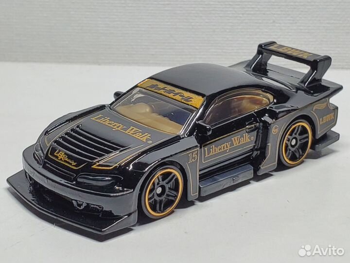 Hot Wheels Nissan Silvia S15 Liberty Walk