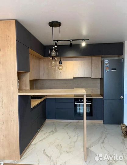 Угловая кухня с мдф фасадами в Ялте