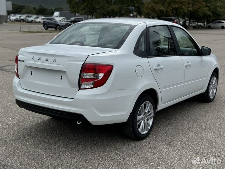LADA Granta 1.6 МТ, 2024, 15 км