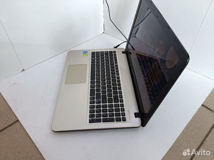 Ноутбук asus X540L