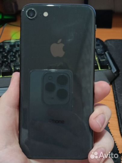 iPhone 8, 64 ГБ