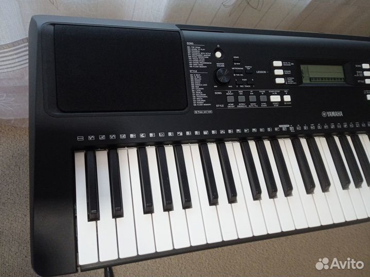 Синтезатор Yamaha PSR-E363 + Стойка
