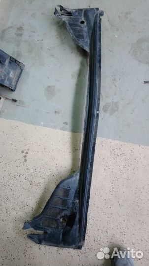 Жабо накладка дворников Пежо 308