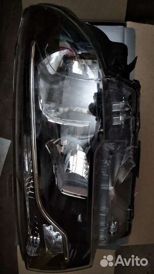 Фара левая Лада Веста после дтп