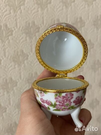 Яйцо фарфоровое