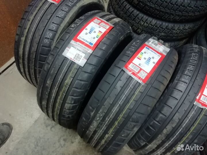 Powertrac Racing Pro 215/55 R18