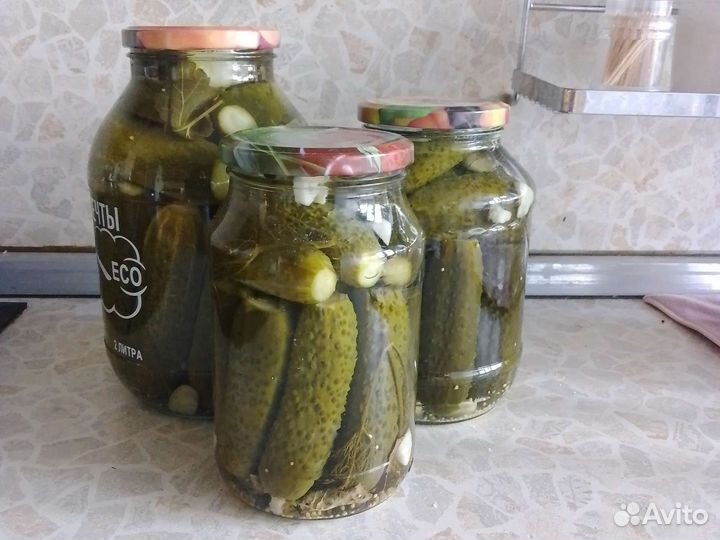 Маринованные огурцы, грибы