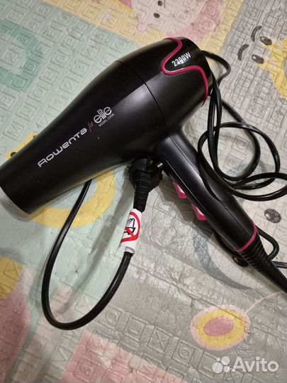Продам фен Rowenta 220W