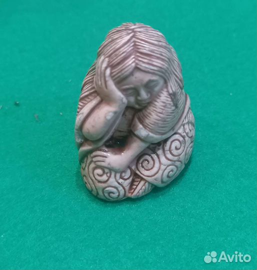 Статуэтка окимоно /нэцке/для процветания богатства