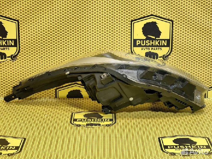 Фара правая Kia Rio