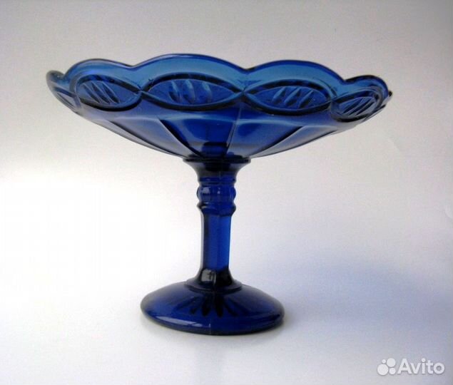 Ваза на ножке синее стекло СССР