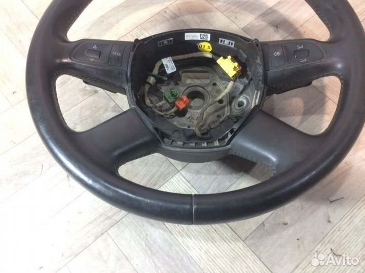 Рулевое колесо Audi A4 B7 2007