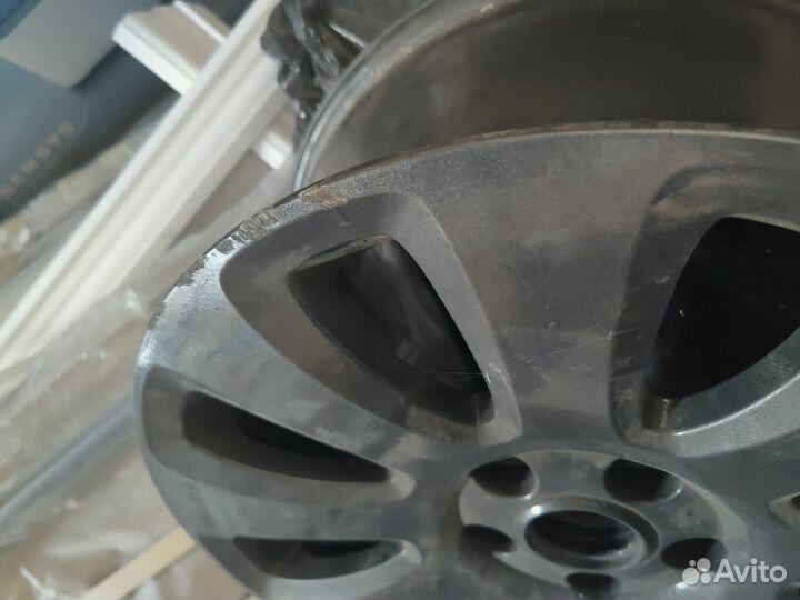 Оригинальные диски на skoda superb r17