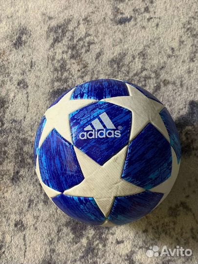 Футбольный мяч adidas лига чемпионов 2019