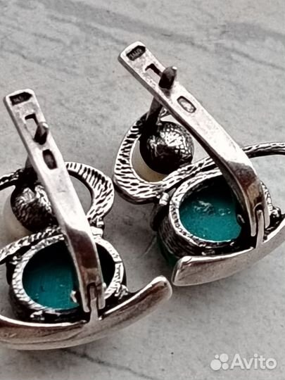 Серебряные серьги, кольцо и бусы