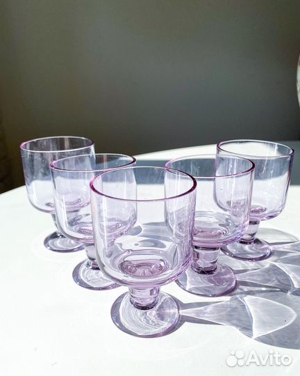 Винтажные сиреневые рюмки