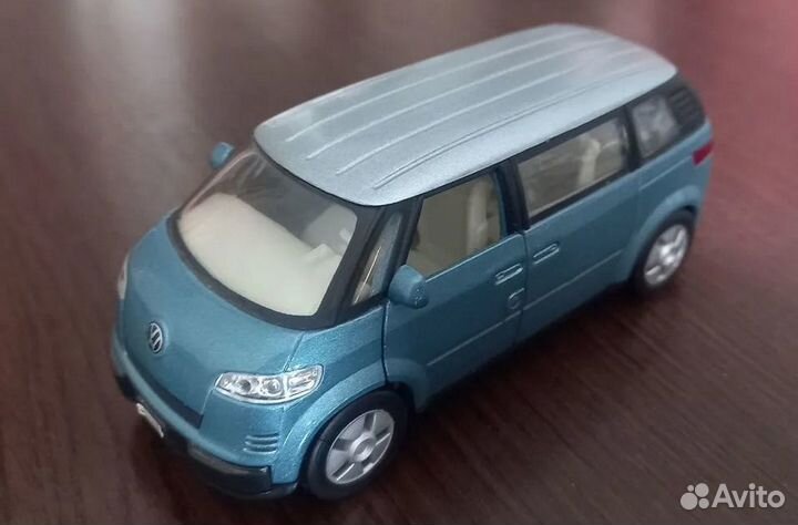 Разные модели автомашин. Welly