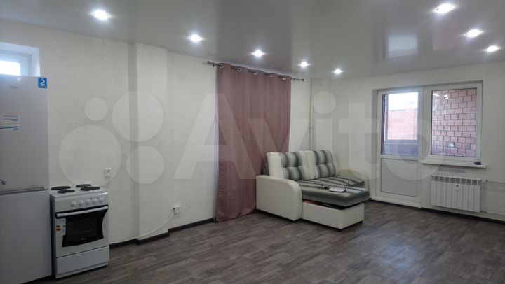 Квартира-студия, 42 м², 1/9 эт.