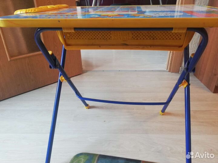 Детский стол и стул